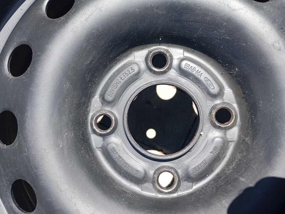 Jante tabla Ford 15 R 4 prezoane  + doua  anvelope TIGAR (195/60 R 15)