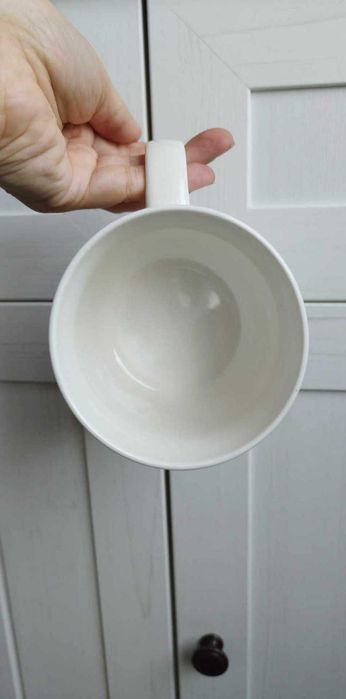 Голяма порцеланова чаша с надпис Честит ден на майката за 8 ми март