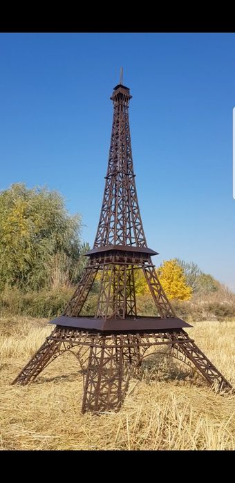 Продаётся  эйфел макет