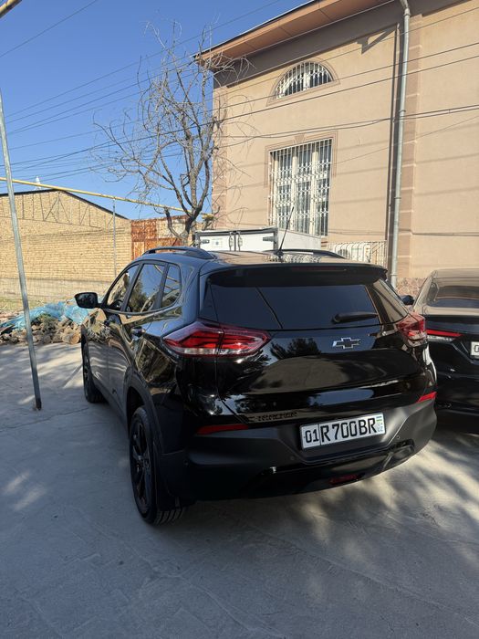 Trekir 2 yengi probeg 3000 min kraska toza moshina ideal