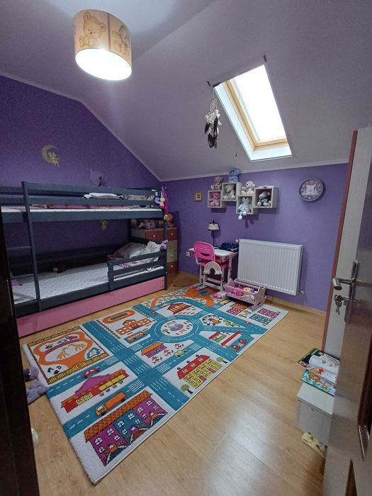 Casă tip triplex cu 4 camere, zonă rezidențială – Sângeorgiu de Mureș