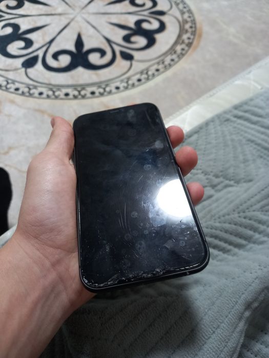 Обмен iphone 11 64gb 69%