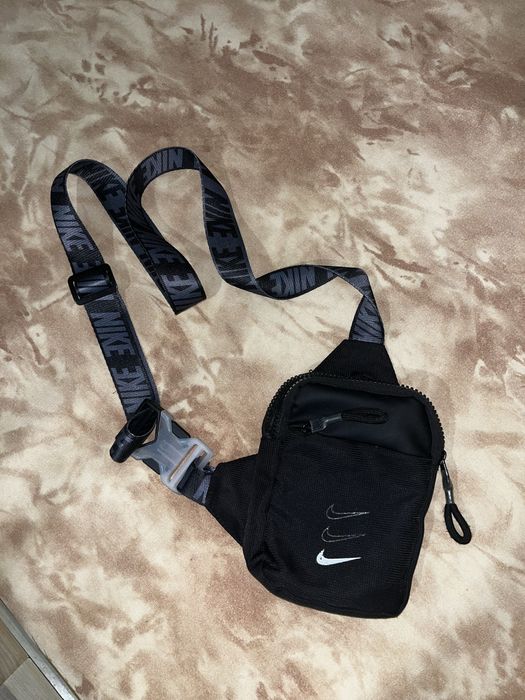 Nike чантичка черна