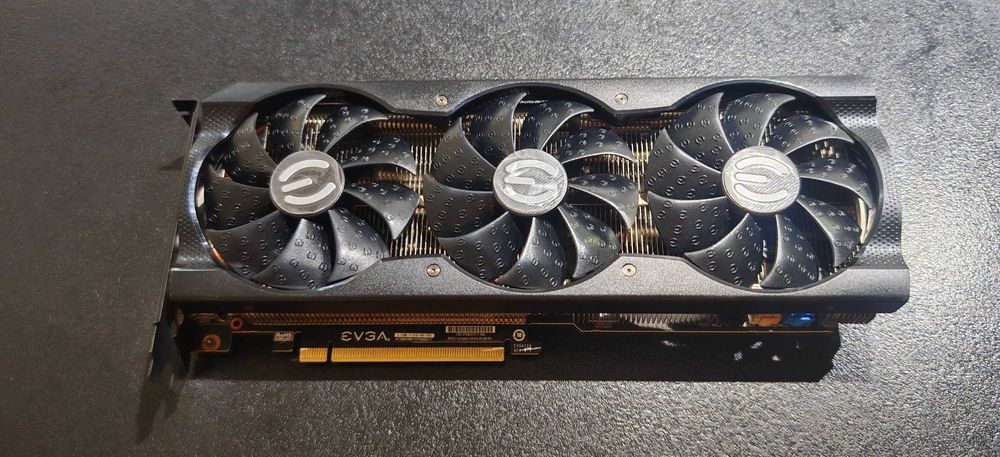 Продавам Перфектна Видео Карта Evga  XC3 ULTRA GAMING RTX 3070 8Gb 256bit OC 3 дни тестов период