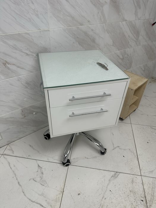 Мебель, шкафы, ресепшен