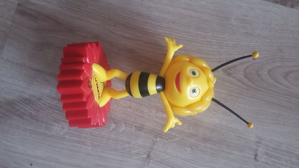 Veioza pe baterii albina Maia