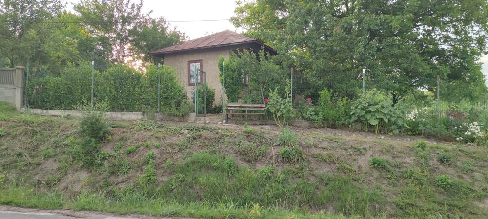 Casa bătrânească și teren de vânzare Gogoșari judetul Giurgiu