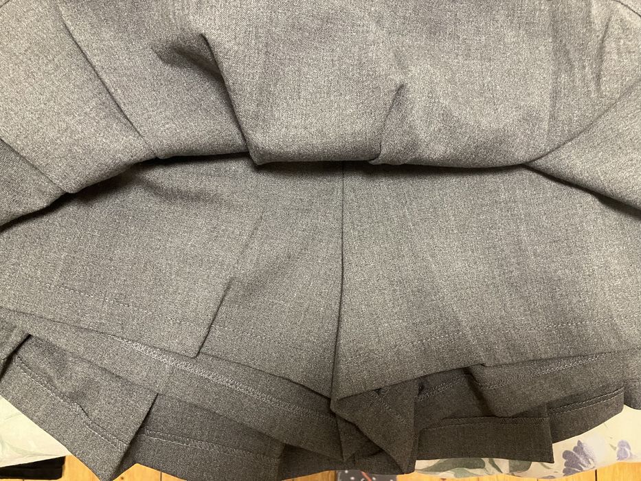 Плисирана пола-панталон