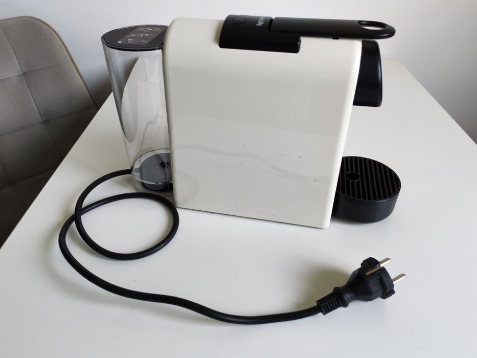 Nespresso essenza mini