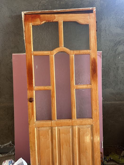 Ағаш есік сатылады