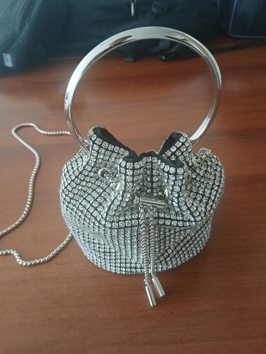 Продам женскую сумочку