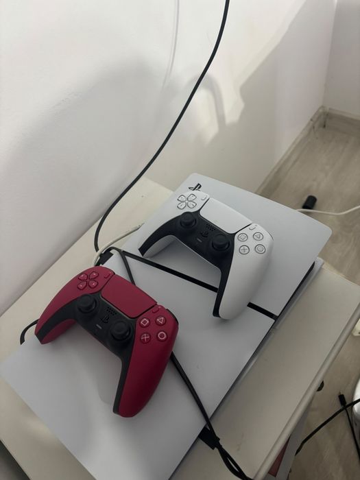 Ps5 digital 850 +2 controllere