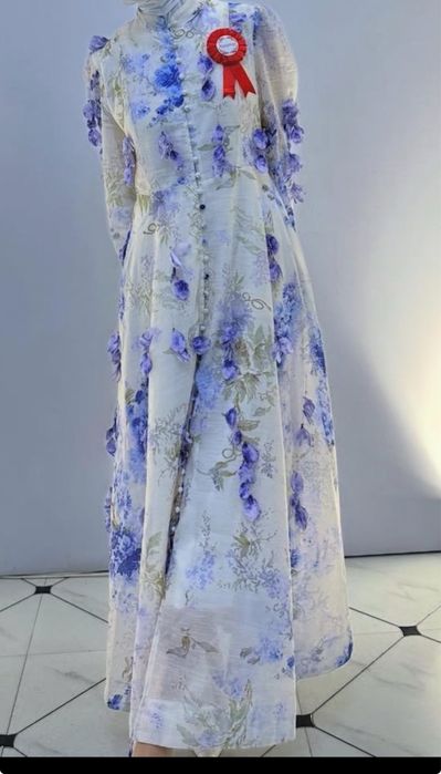 Продаю платья, надевала всего один раз