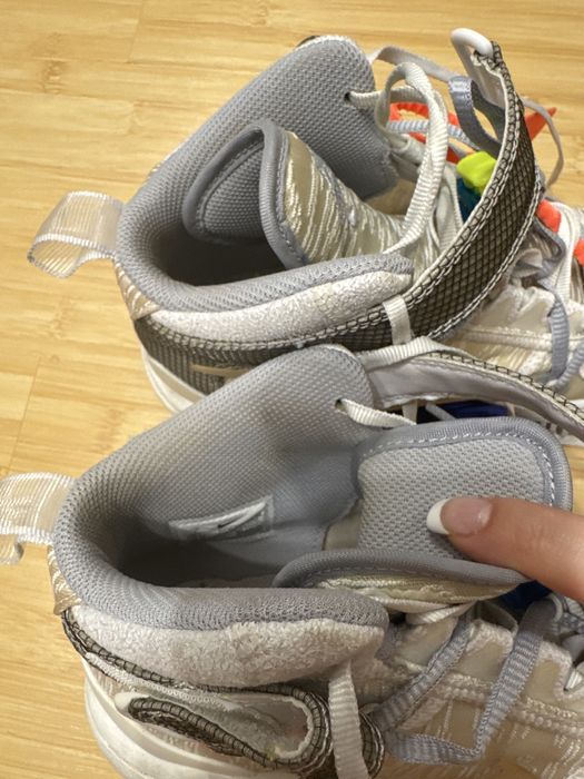 adidasi off white