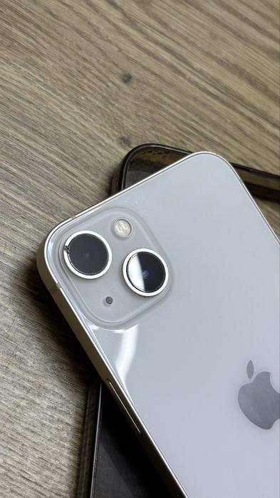 Iphone 13 white 128gb 89battery