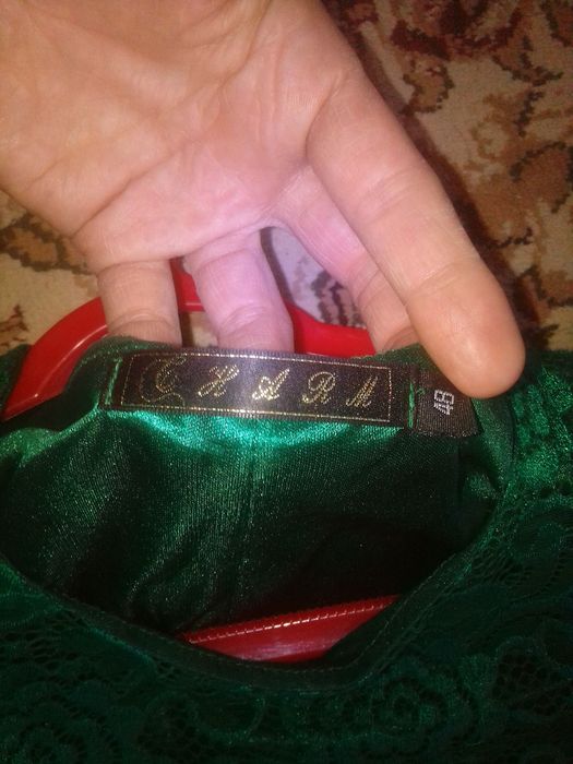 Ko'ylak sotiladi B/U