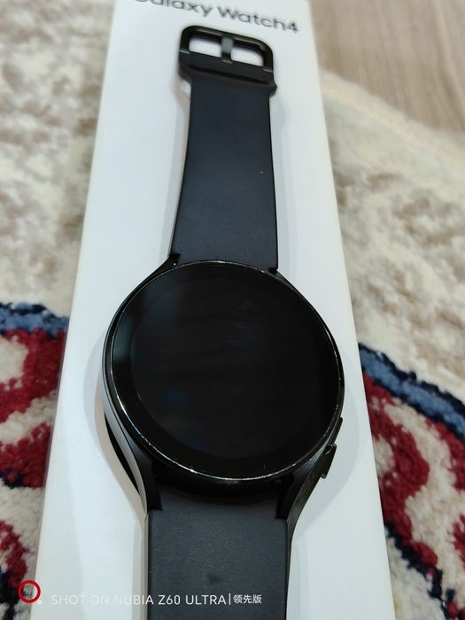 Продам Samsung Galaxy Watch 4 44mm полный комплект!