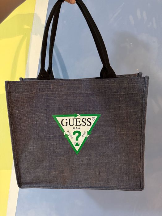 Guess шоппер удобный