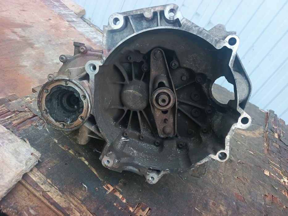МКПП (коробка передач) Volkswagen Polo 5 02T300049M 1.6 CFNA 105 Л.