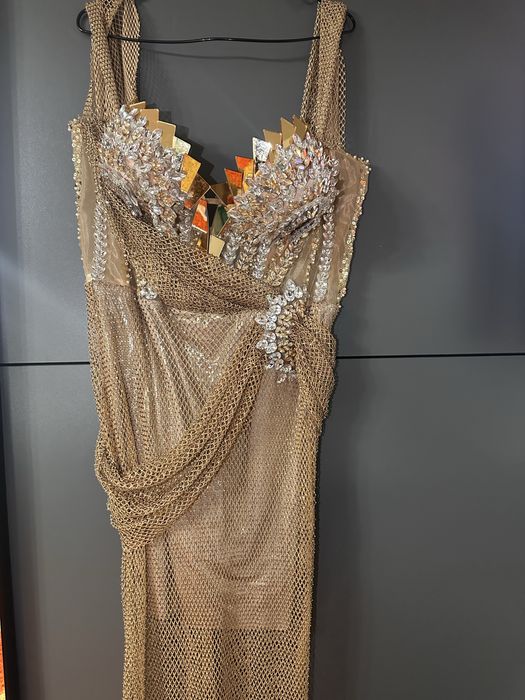 Rochie de evenimente cu corset din cristale puratata cateva ore