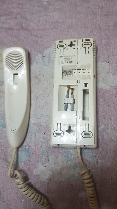 2 трубки от домафона. Пишите