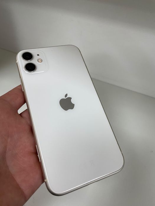 Продам Iphone 11