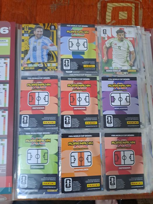 Album panini aproape complet 400 lei pret negociabil
