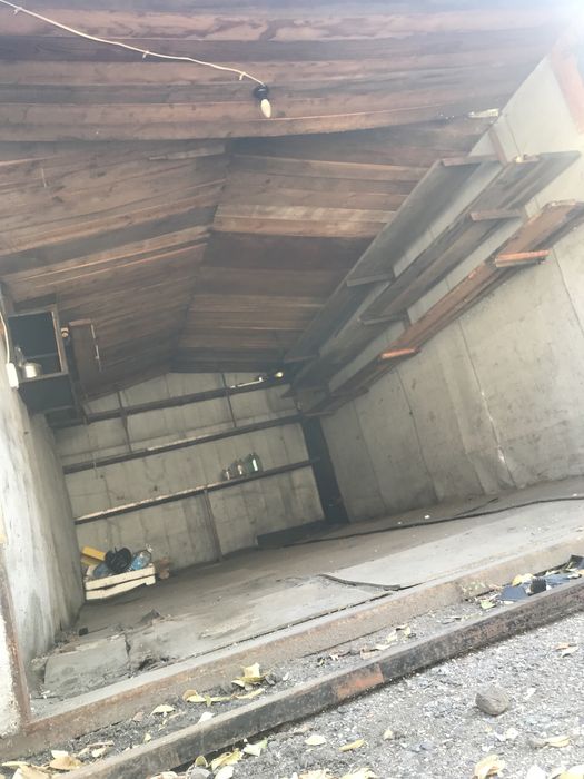 Продаю срочно гараж возле Вокзала.