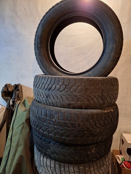 Шины зимние (липучка) Bridgestone