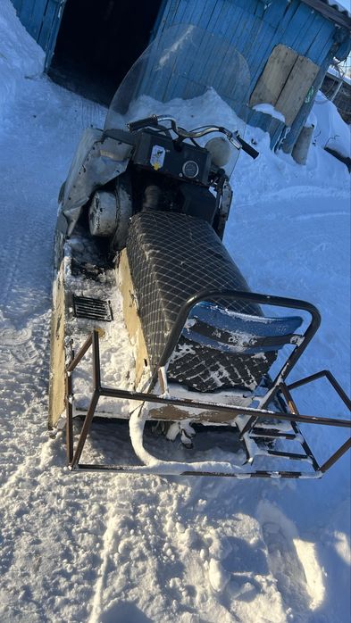 Снегоход Буран на ходу