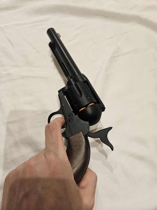 Игрушечный револьвер Peacemaker