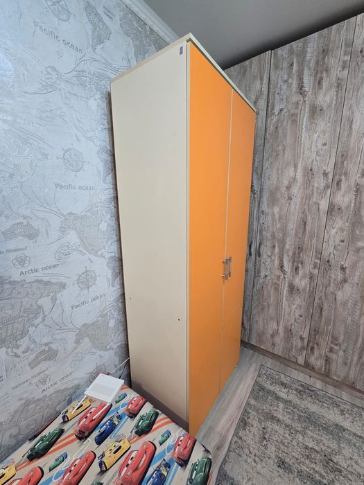 Срочно продам шкаф