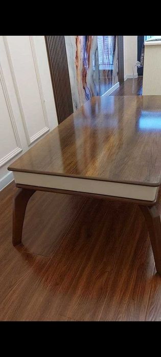 Журнальный столик