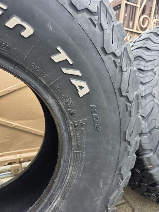 BFGoodrich  A/T 33/10.5 R15