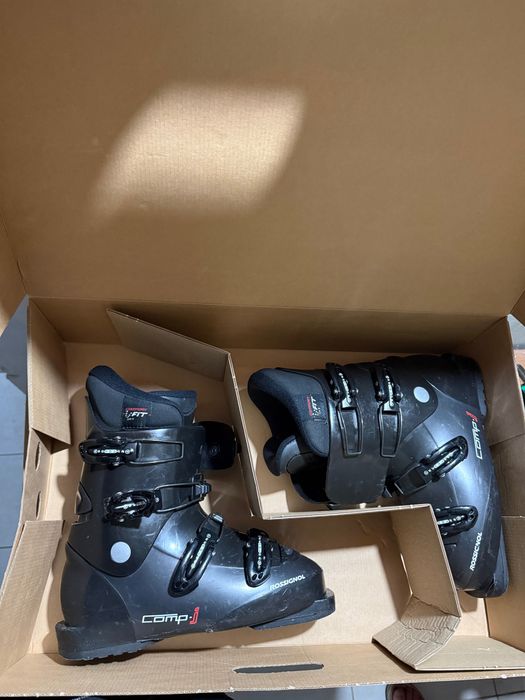 Ски със ски обувки