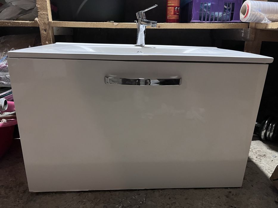 Lavoar cu masca + dulap suspendat negru