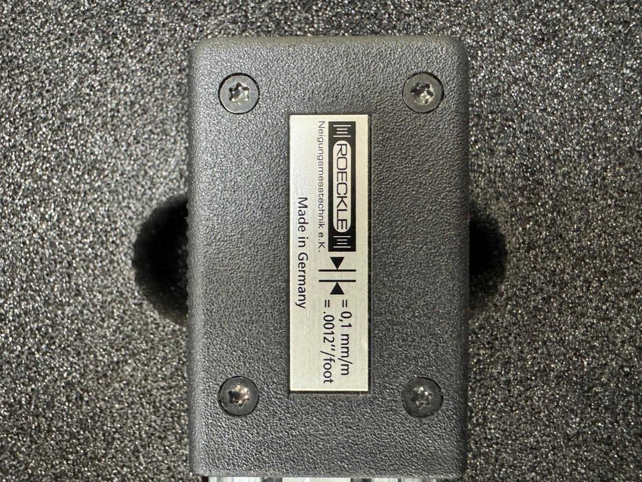 Нивелири Roeckle =0.1 mm/m , =.0012"/foot
