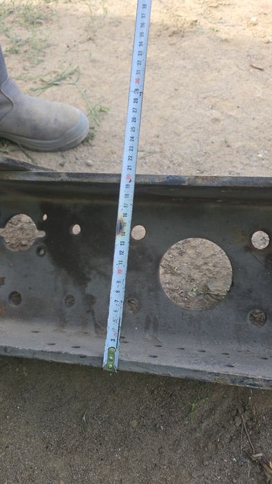 Продам траверс  в отличном состоянии