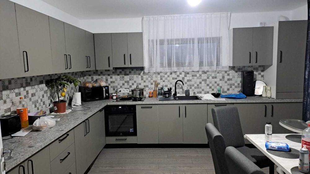 Mobila la comanda cu proiect 3D - bucatari, dressing, paturi...