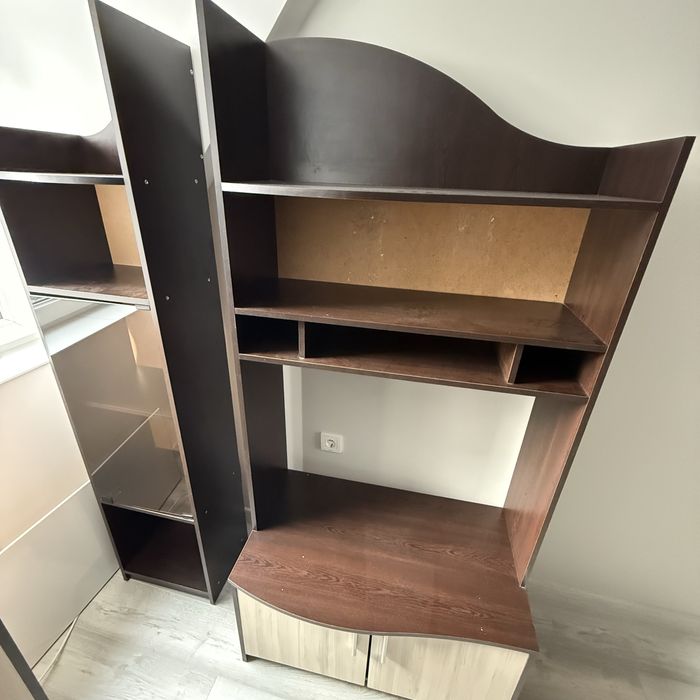 Продавам запазен комплект мебели