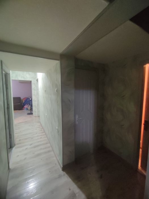 Продаёться четырех комнатная квартира