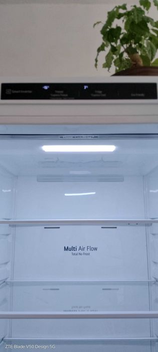 Хладилник с фризер