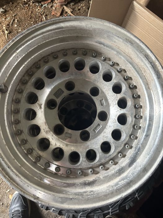 Продам диски на 31х10.50 R15