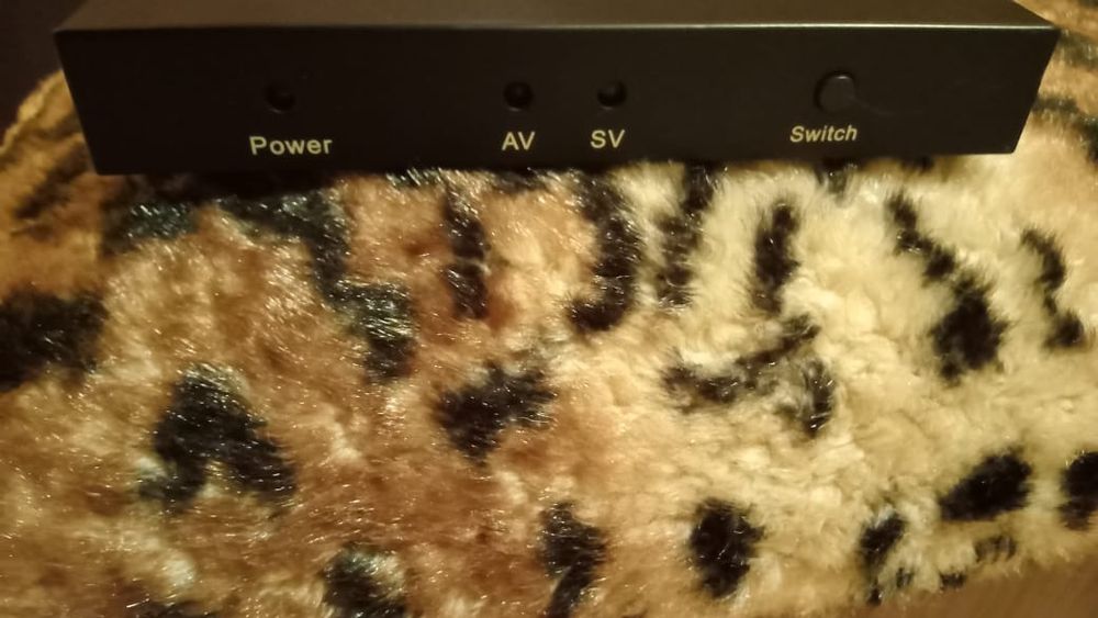 Конвертер и кабеля.листайте фото