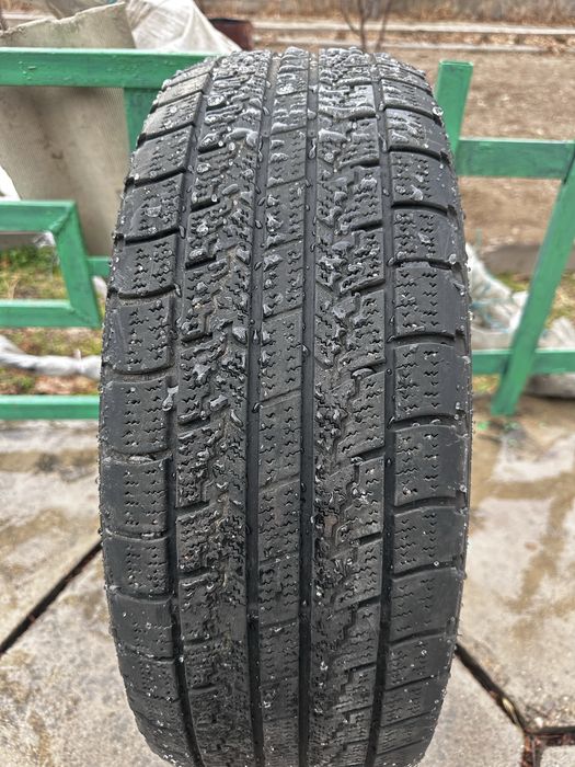 Продам шины 205/65/R16