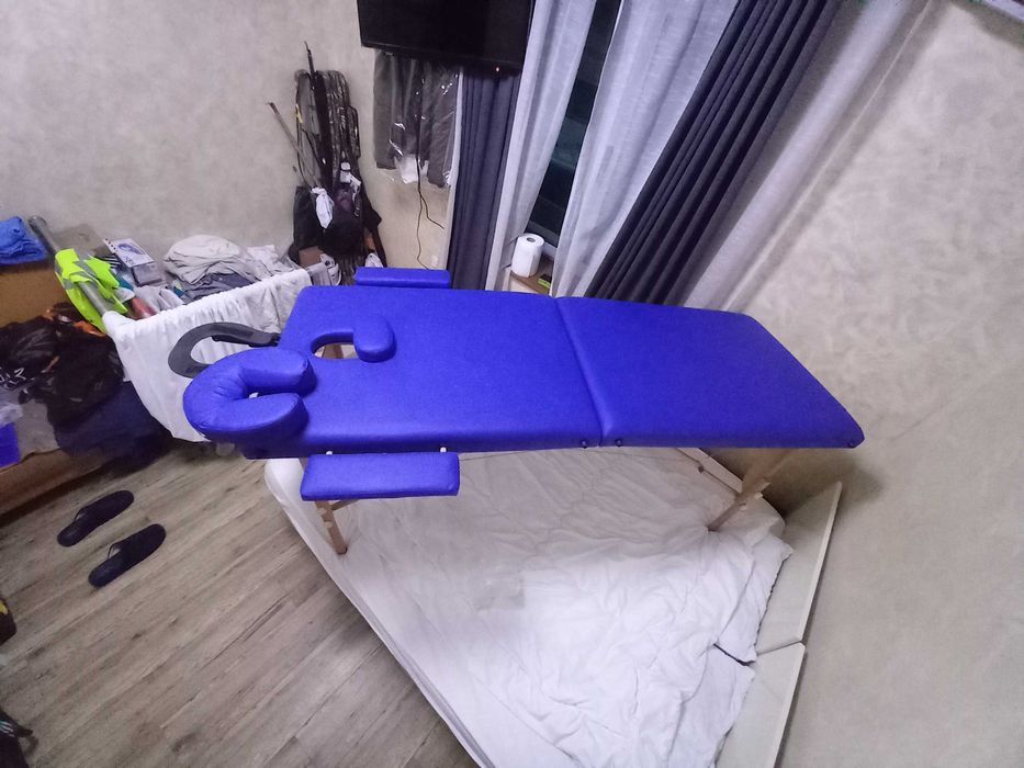 Продавам ново масажно преносимо легло Magic Pro