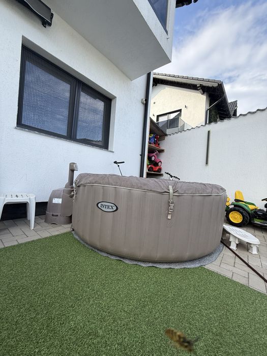 Intex Whirlpool / Jacuzzi gonflabil