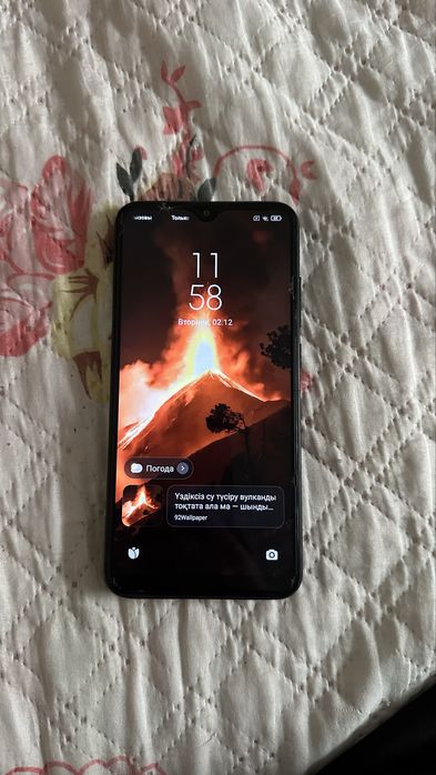 Телефон: Redmi 8