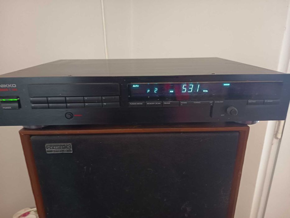 Тунерът Nikko t400