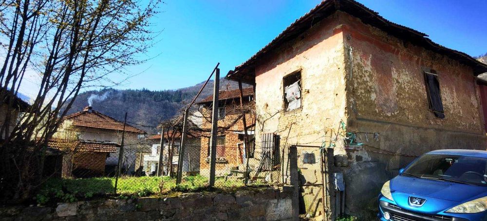 Продава се Парцел в Тетевен - 283 кв.м за 131 €/кв.м - Снимка #1